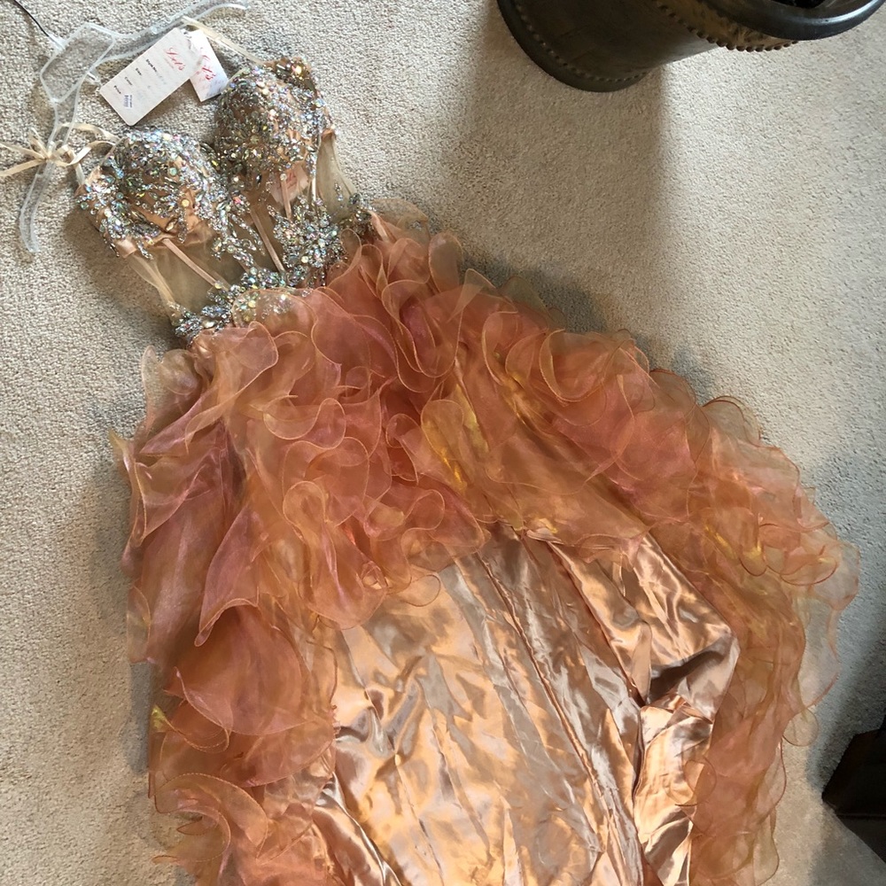 Dress - Picture 2 of 3